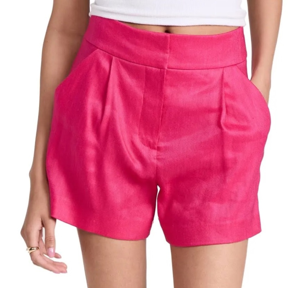 NWT $298 Veronica Beard VELIA SHORT
COLOR FUCHSIA, Size VB 0